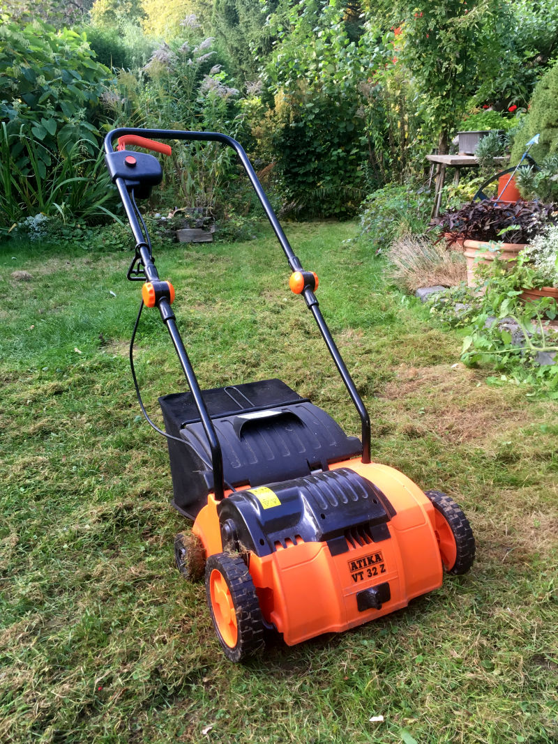 Rasen Lüften » GartenBob.de der Garten Ratgeber
