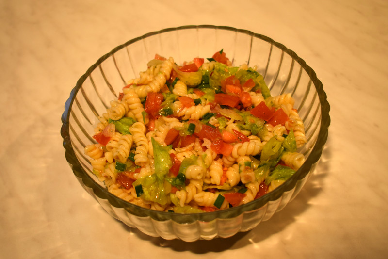 Spirelli mit Salat